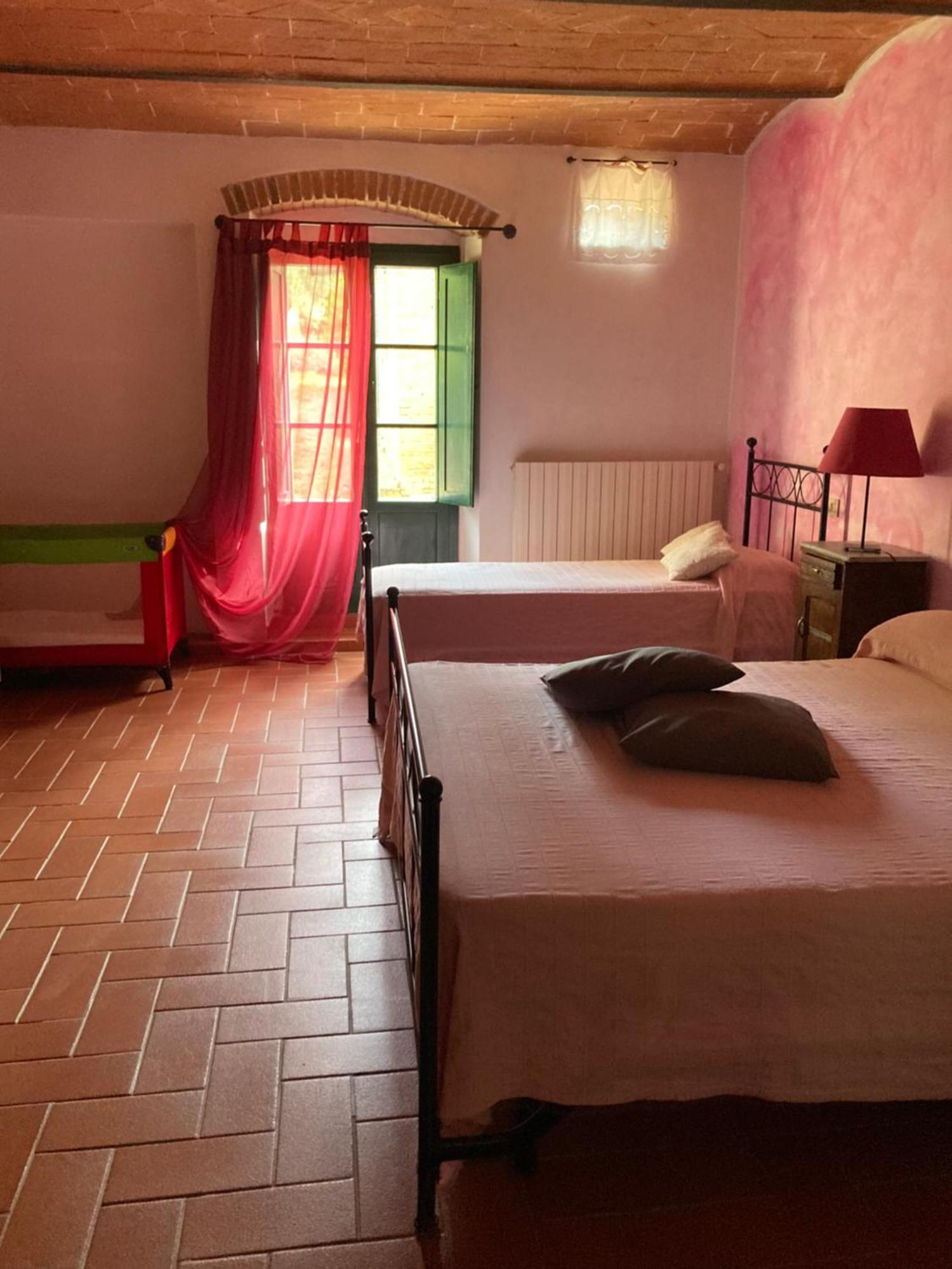 Agriturismo Le Colline モンテスクダイオ エクステリア 写真