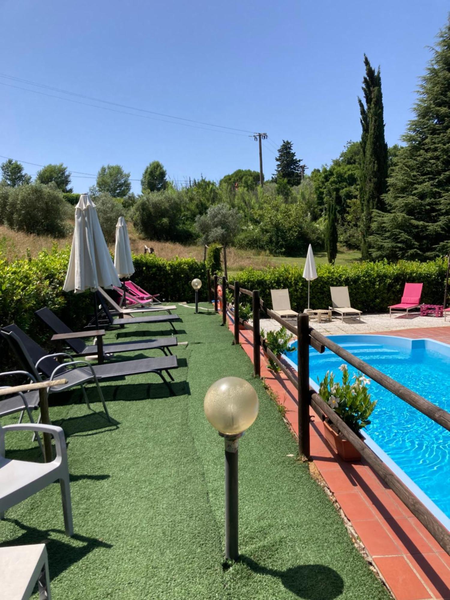 Agriturismo Le Colline モンテスクダイオ エクステリア 写真